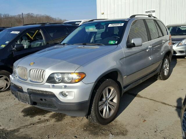 5UXFB53554LV03275 - 2004 BMW X5 4.4I SILVER photo 2