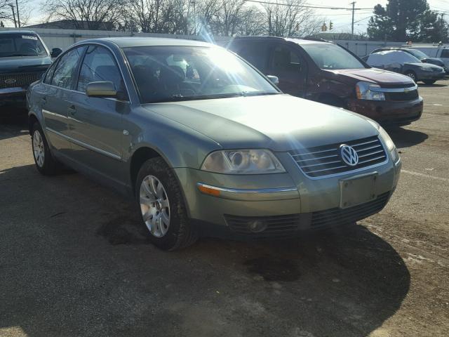 WVWPD63B52P447291 - 2002 VOLKSWAGEN PASSAT GLS GREEN photo 1