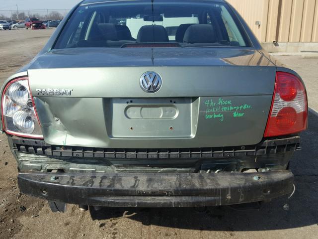 WVWPD63B52P447291 - 2002 VOLKSWAGEN PASSAT GLS GREEN photo 9