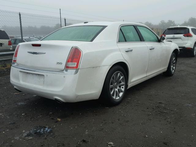 2C3CA5CG6BH528399 - 2011 CHRYSLER 300 LIMITE WHITE photo 4