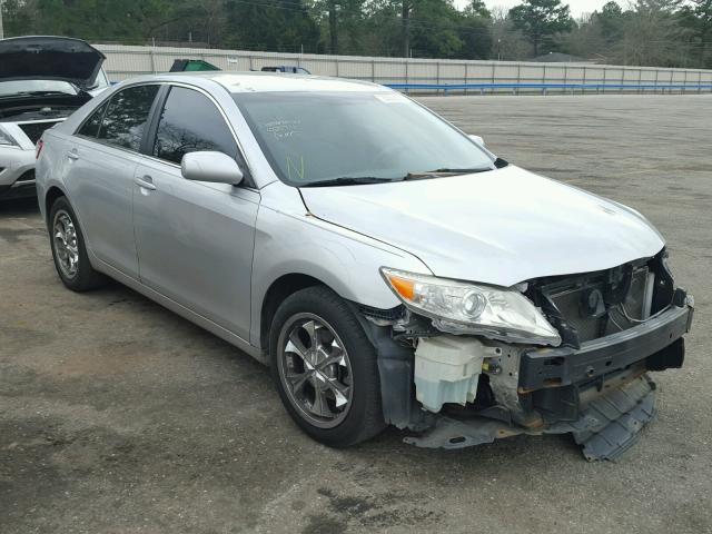 4T1BF3EK8BU140064 - 2011 TOYOTA CAMRY BASE SILVER photo 1