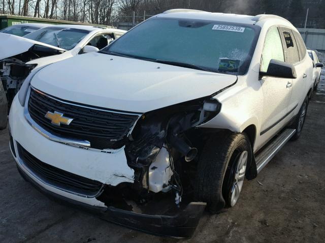 1GNKVFKD6FJ163470 - 2015 CHEVROLET TRAVERSE L WHITE photo 2