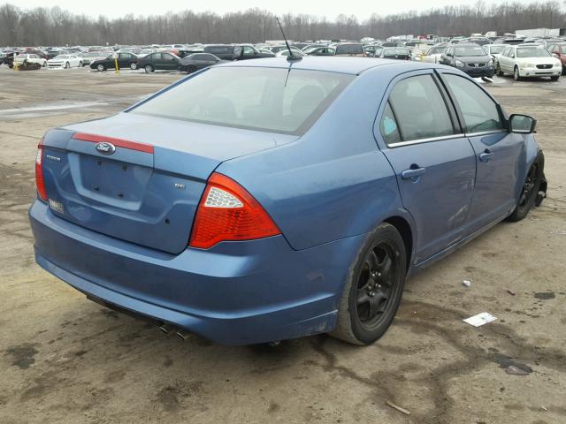 3FAHP0HA7AR301805 - 2010 FORD FUSION SE BLUE photo 4