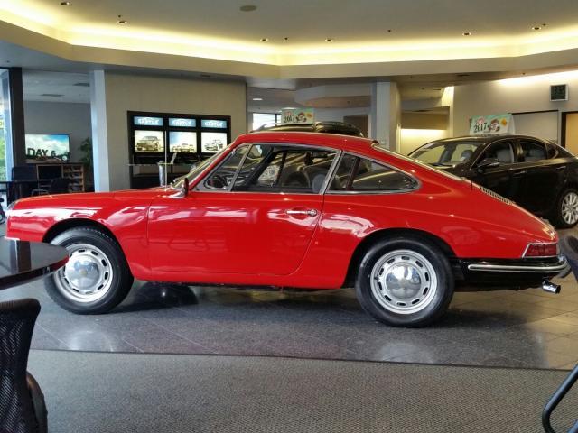 305641 - 1967 PORSCHE 911 RED photo 3