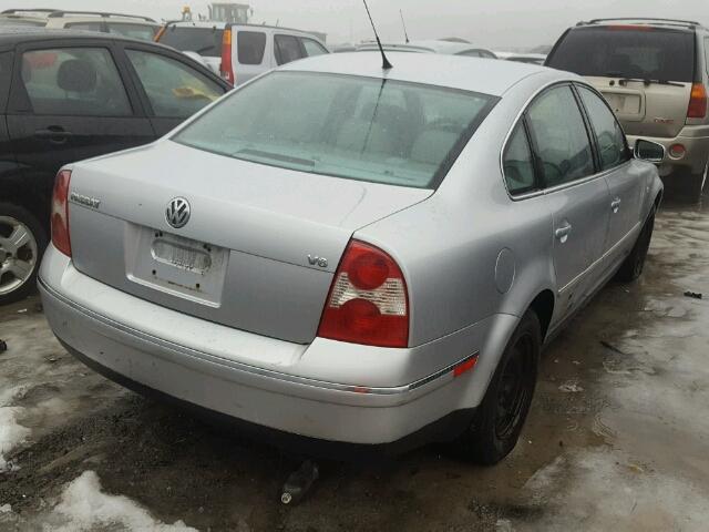 WVWRH63B22P010006 - 2002 VOLKSWAGEN PASSAT GLX SILVER photo 4