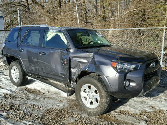 JTEBU5JR5F5218210 - 2015 TOYOTA 4RUNNER SR GRAY photo 1