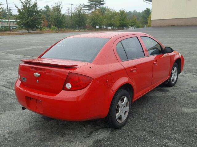 1G1AK52F657589141 - 2005 CHEVROLET COBALT RED photo 4