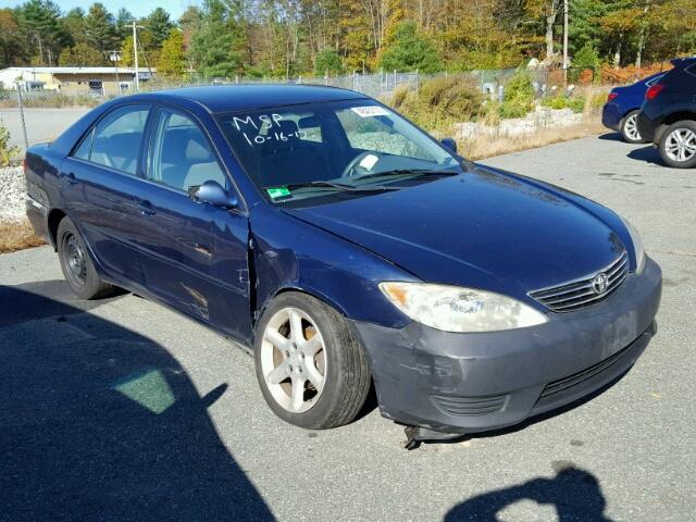 4T1BE32K15U095710 - 2005 TOYOTA CAMRY LE BLUE photo 1