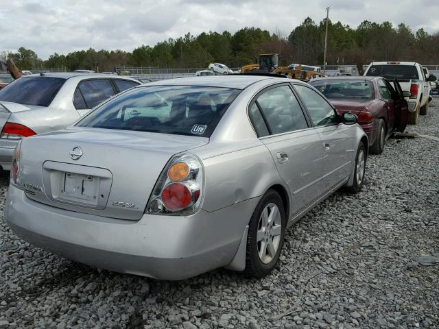 1N4AL11D33C104977 - 2003 NISSAN ALTIMA BAS SILVER photo 4