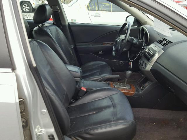 1N4AL11D33C104977 - 2003 NISSAN ALTIMA BAS SILVER photo 5