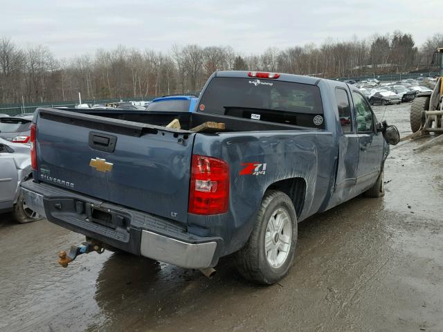 1GCRKSE33BZ137626 - 2011 CHEVROLET SILVERADO BLUE photo 4