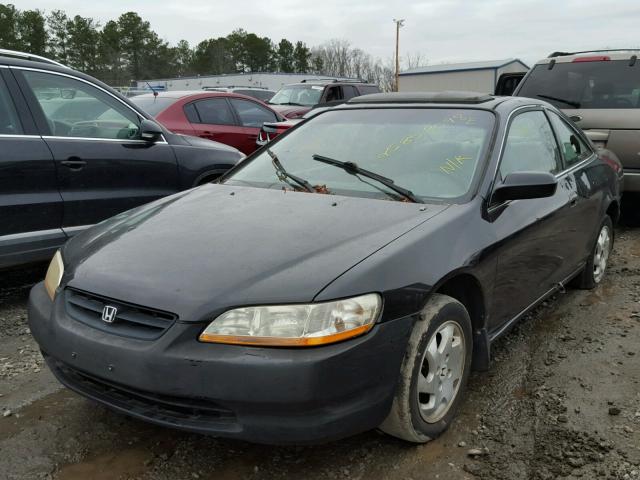 1HGCG3153WA005900 - 1998 HONDA ACCORD EX BLACK photo 2