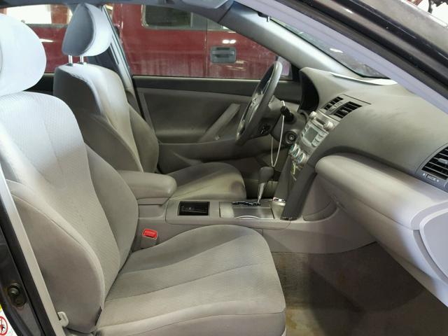 JTNBE46K873043659 - 2007 TOYOTA CAMRY NEW GRAY photo 5