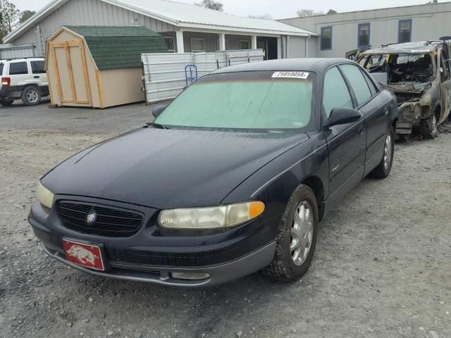 2G4WF5210W1552019 - 1998 BUICK REGAL GS BLACK photo 2