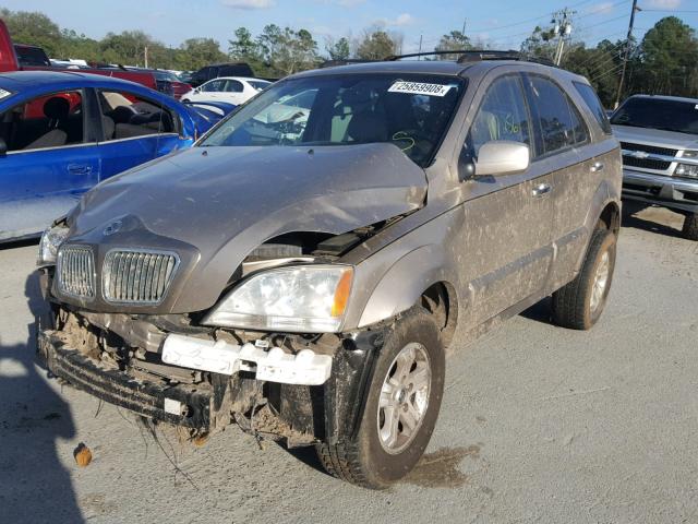 KNDJD733155417192 - 2005 KIA SORENTO EX GOLD photo 2