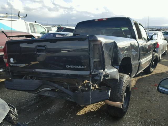 2GCEC19T831112568 - 2003 CHEVROLET SILVERADO BLACK photo 4