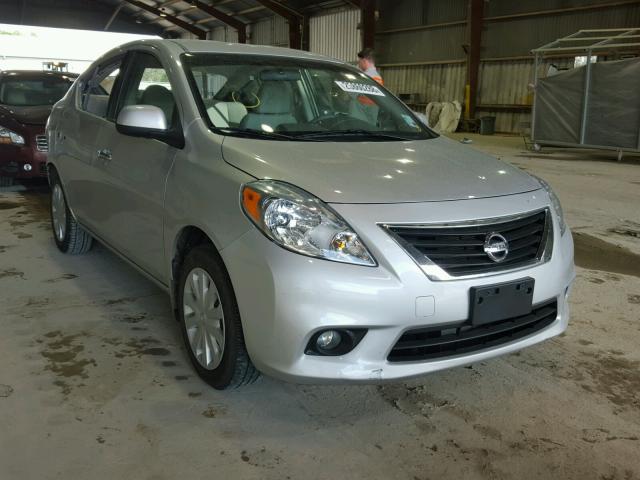 3N1CN7AP5CL931218 - 2012 NISSAN VERSA S SILVER photo 1