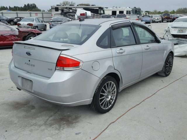 1FAHP36N99W103744 - 2009 FORD FOCUS SES SILVER photo 4