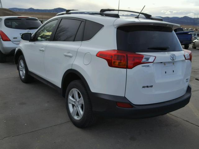 JTMRFREVXDD042379 - 2013 TOYOTA RAV4 XLE WHITE photo 3