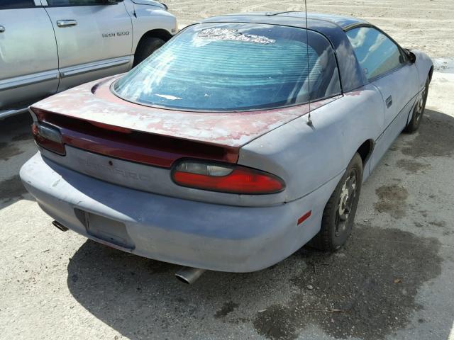 2G1FP22P6S2112033 - 1995 CHEVROLET CAMARO Z28 SILVER photo 4