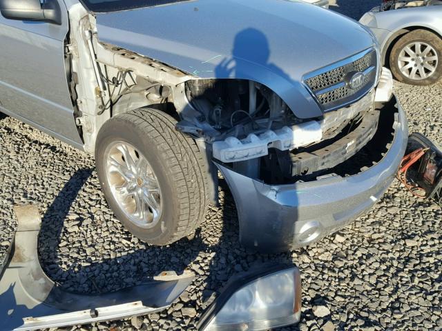 KNDJD733135035693 - 2003 KIA SORENTO EX SILVER photo 9