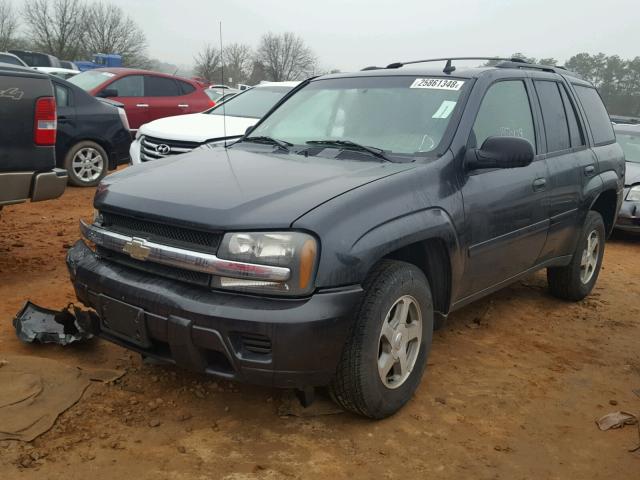 1GNDS13S862297473 - 2006 CHEVROLET TRAILBLAZE BLACK photo 2