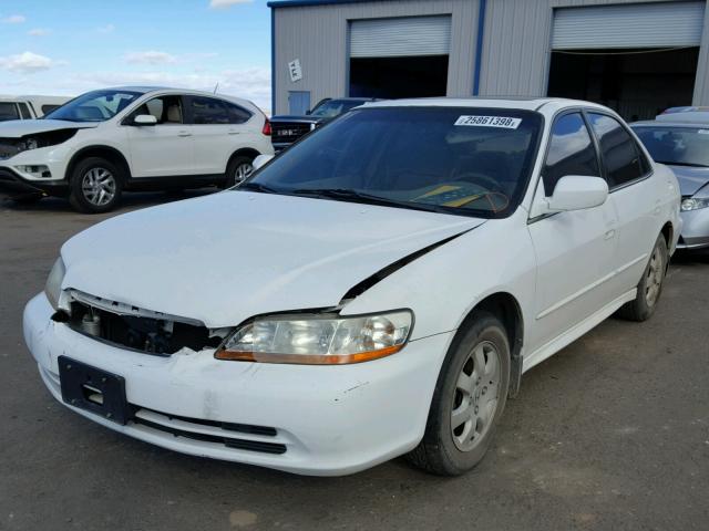 JHMCG56681C023378 - 2001 HONDA ACCORD EX WHITE photo 2