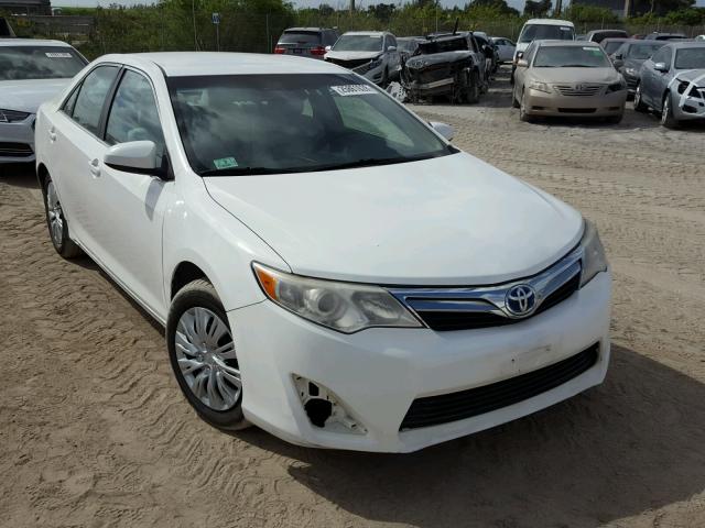 4T1BD1FK6CU011458 - 2012 TOYOTA CAMRY HYBR WHITE photo 1