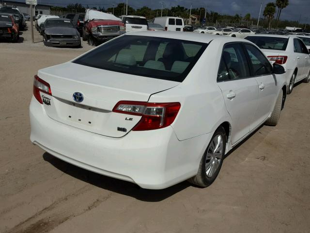 4T1BD1FK6CU011458 - 2012 TOYOTA CAMRY HYBR WHITE photo 4