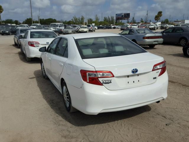 4T1BD1FKXCU003430 - 2012 TOYOTA CAMRY HYBR WHITE photo 3