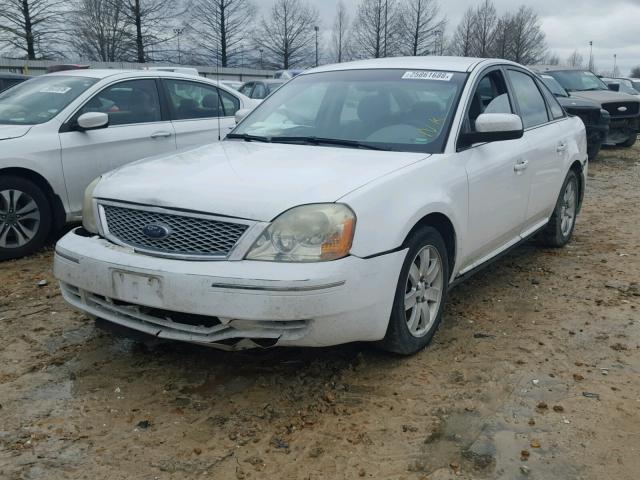 1FAFP24137G113971 - 2007 FORD FIVE HUNDR WHITE photo 2