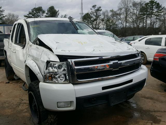 3GCPKTE32BG259049 - 2011 CHEVROLET SILVERADO WHITE photo 1