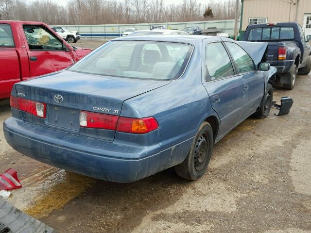 4T1BG22K7YU966960 - 2000 TOYOTA CAMRY CE BLUE photo 4