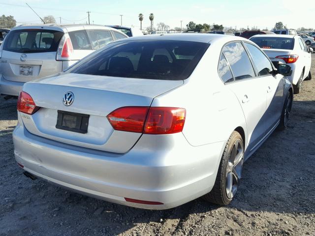 3VW1K7AJ1CM458594 - 2012 VOLKSWAGEN JETTA BASE ვერცხლისფერი ფოტო 4