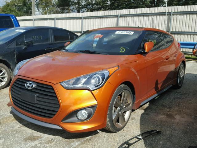 KMHTC6AE2DU154026 - 2013 HYUNDAI VELOSTER T ORANGE photo 2