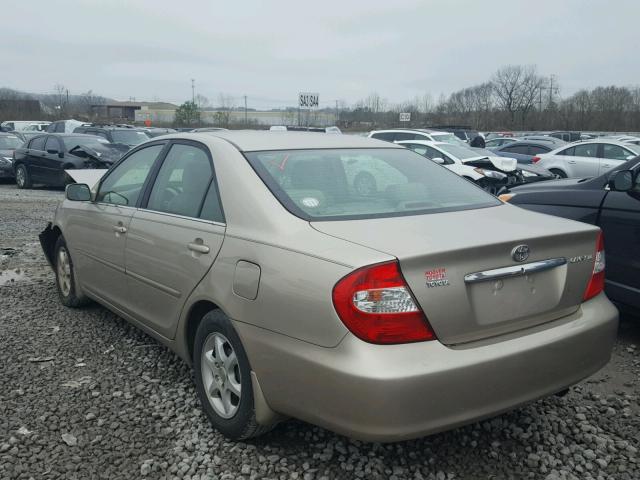 4T1BE30K93U696587 - 2003 TOYOTA CAMRY LE GOLD photo 3