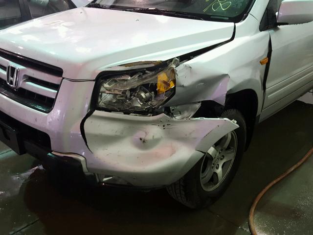 5FNYF28308B028955 - 2008 HONDA PILOT SE GRAY photo 9