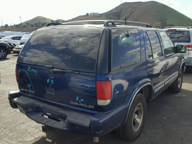 1GNCS13WX12204217 - 2001 CHEVROLET BLAZER BLUE photo 4