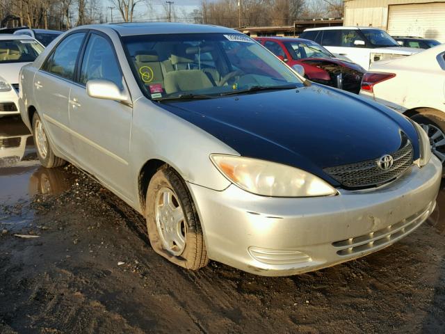 4T1BF32K22U502149 - 2002 TOYOTA CAMRY LE SILVER photo 1