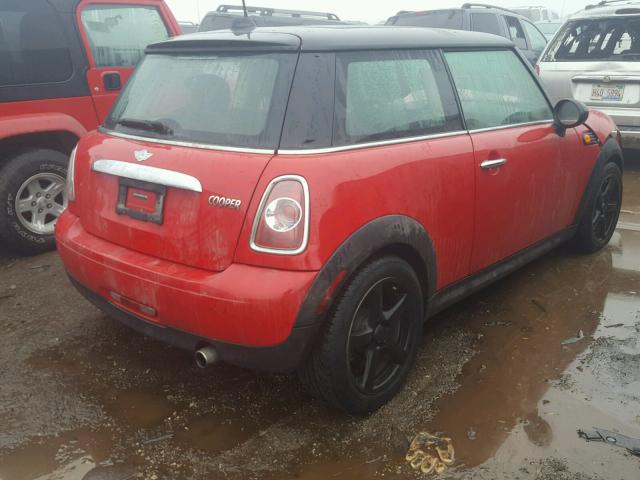 WMWSU3C53BT252796 - 2011 MINI COOPER RED photo 4