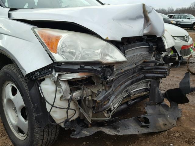 5J6RE483X9L014041 - 2009 HONDA CR-V LX SILVER photo 9