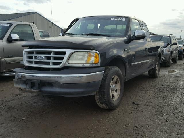 1FTZX1722XNB21416 - 1999 FORD F150 BLACK photo 2