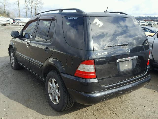 4JGAB72E7YA180675 - 2000 MERCEDES-BENZ ML 430 BLACK photo 3