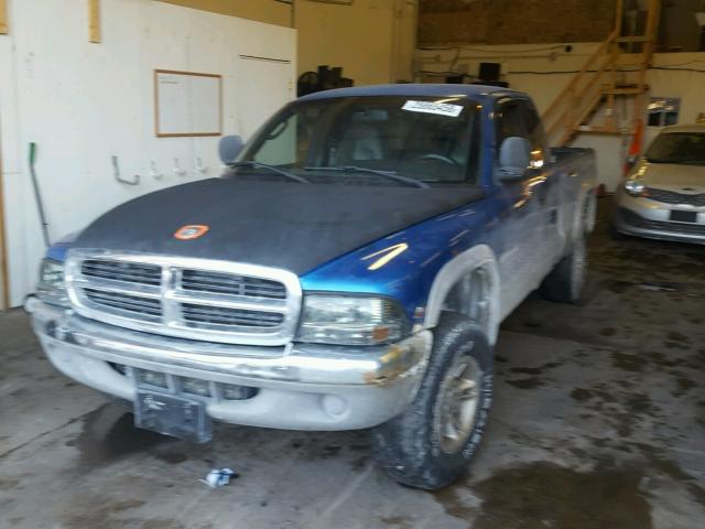 1B7GG22X3WS654245 - 1998 DODGE DAKOTA BLUE photo 2