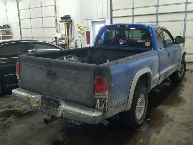 1B7GG22X3WS654245 - 1998 DODGE DAKOTA BLUE photo 4