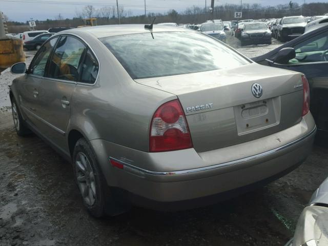 WVWPD63B54E186162 - 2004 VOLKSWAGEN PASSAT GLS BEIGE photo 3