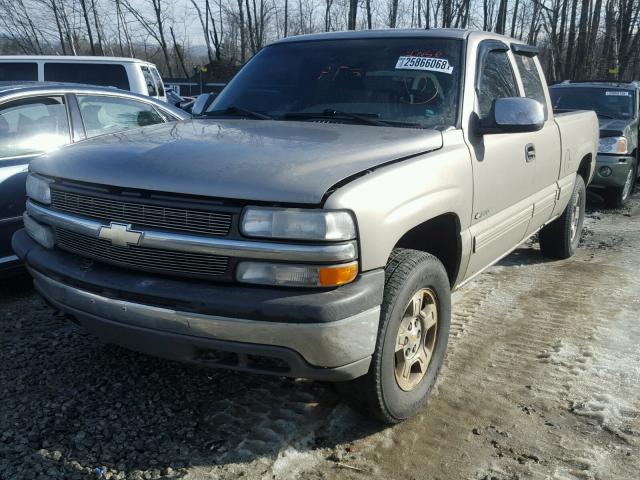 2GCEK19T221292731 - 2002 CHEVROLET SILVERADO SILVER photo 2