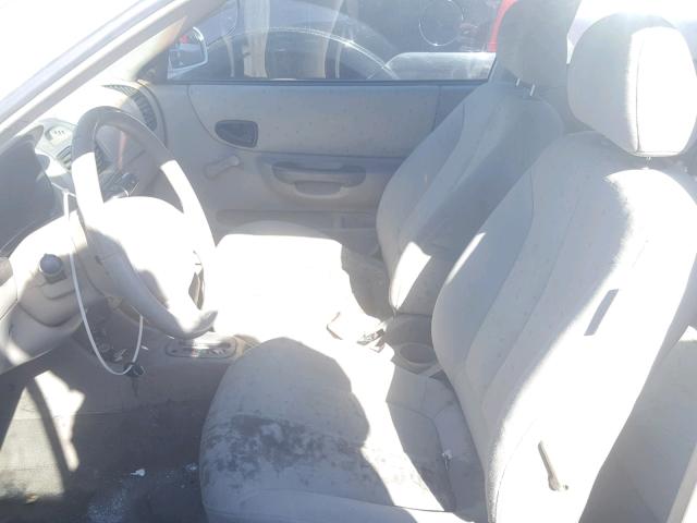 KMHCG35C83U272625 - 2003 HYUNDAI ACCENT GL WHITE photo 5