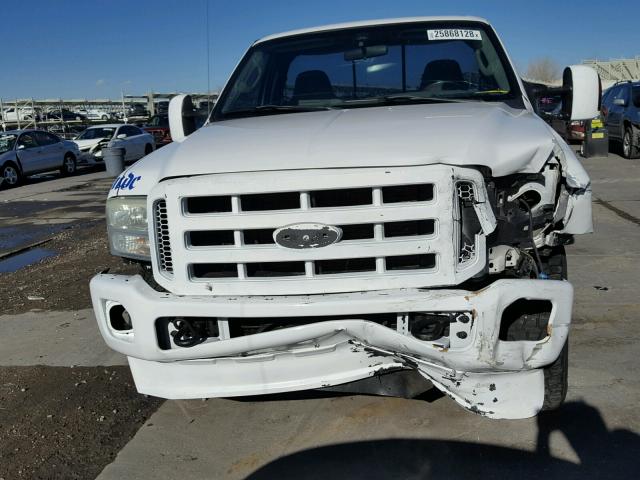 1FTSF31P04EC95873 - 2004 FORD F350 SRW S WHITE photo 6