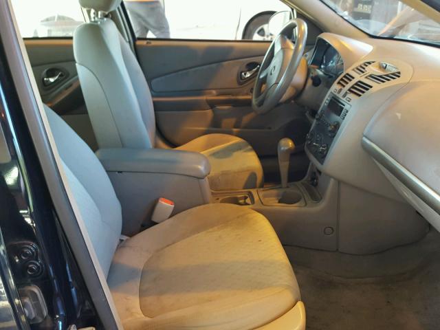 1G1ZS52F45F330348 - 2005 CHEVROLET MALIBU BLUE photo 5